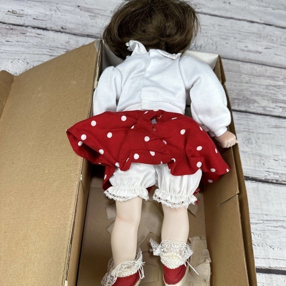 Walt Disney World Girl Hand crafted Doll Ashton Drake‎ Minnie Mouse by Tomescu - Picture 6 of 13